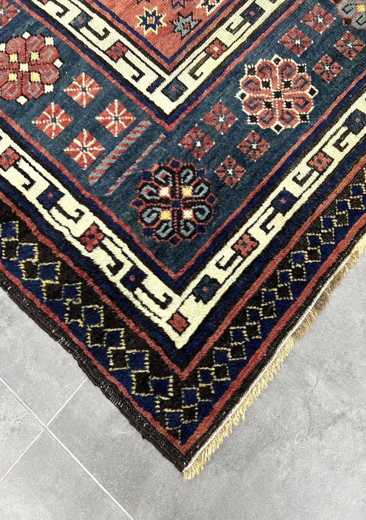 Ainsley - Vintage Persian Area Rug