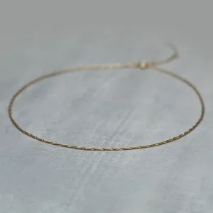 Array Necklace - Solid gold delicate choker necklace