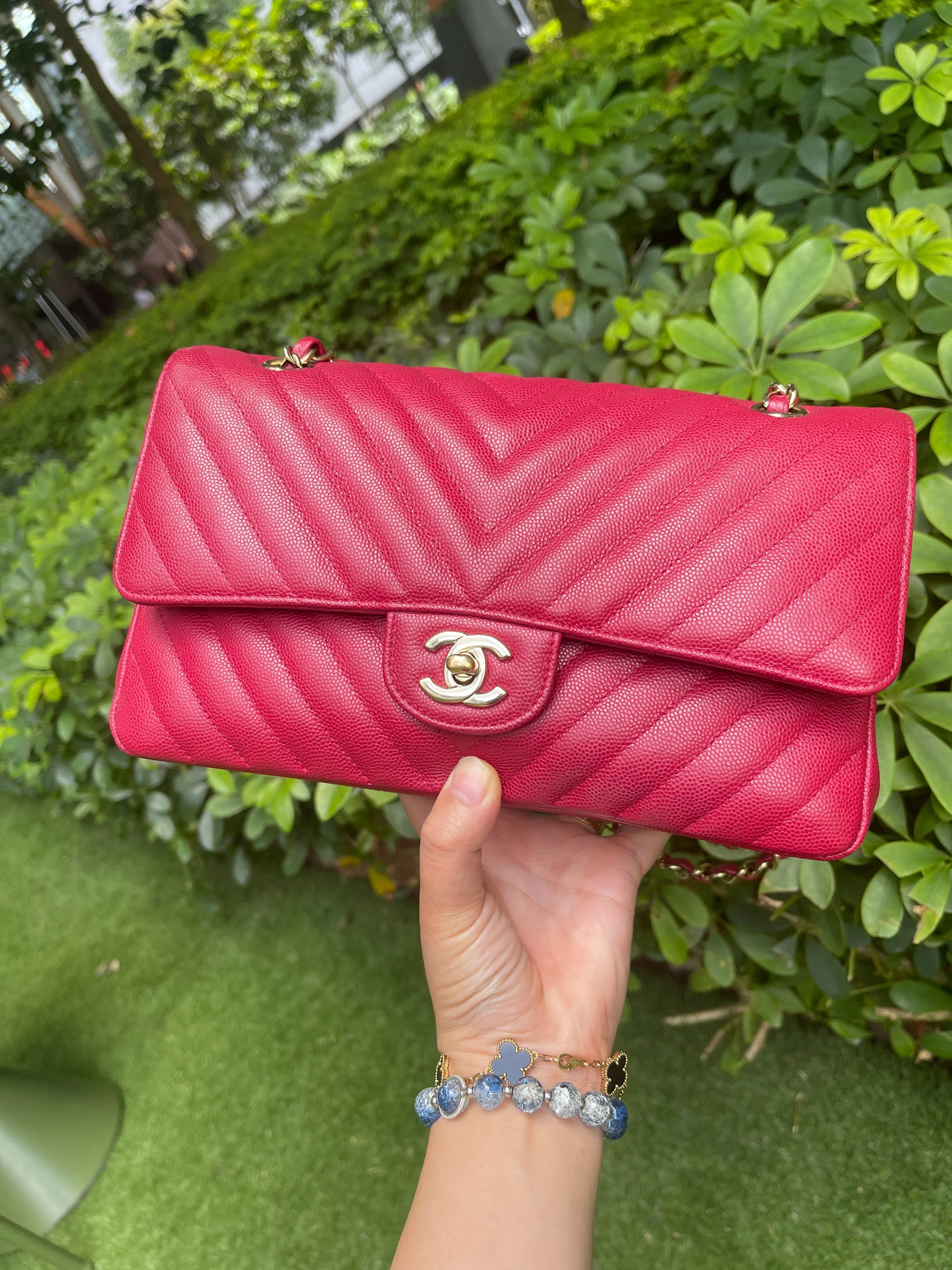 Chanel Medium Chevron Rosy Red Caviar Gold Hardware 18B
