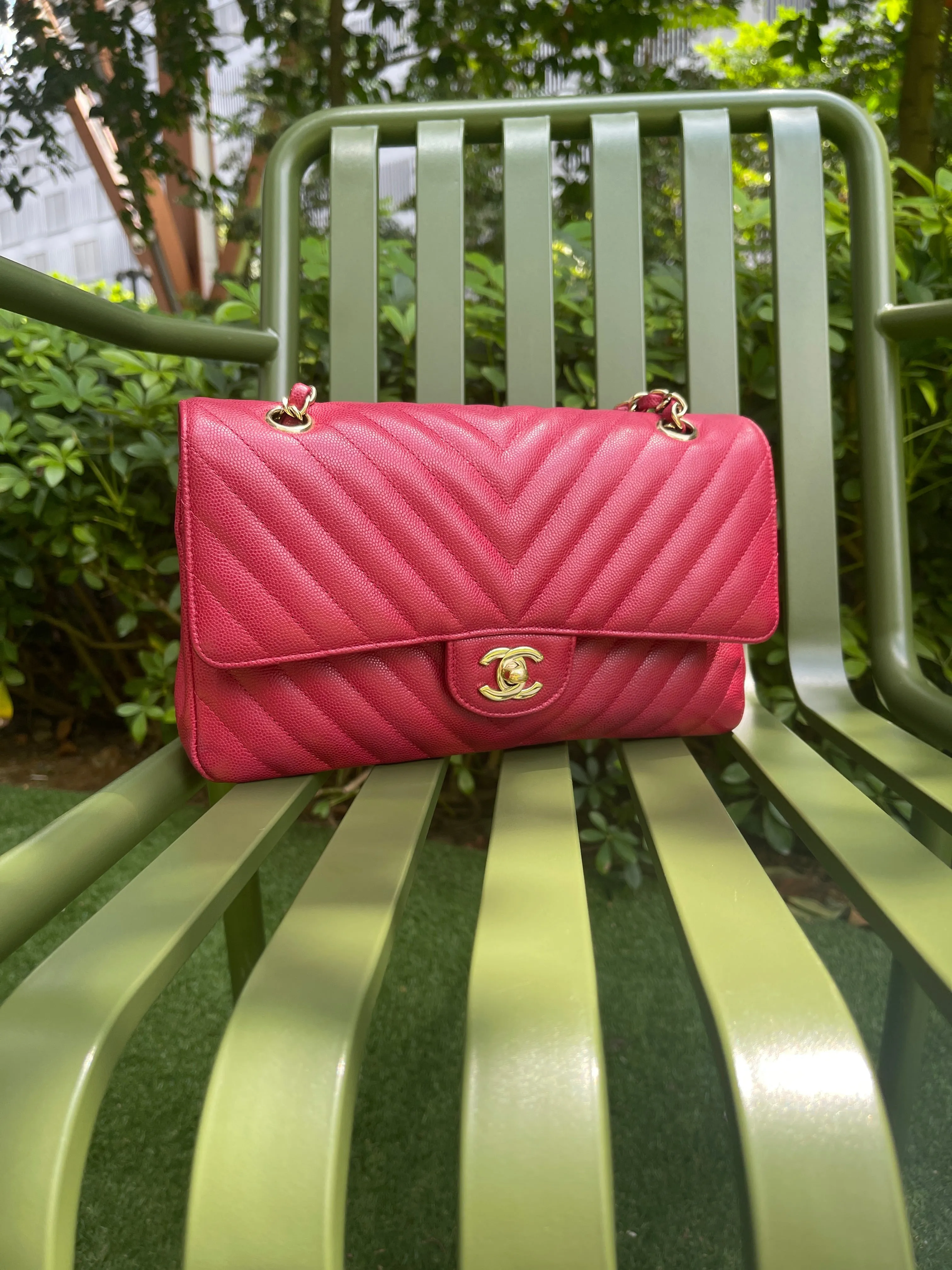 Chanel Medium Chevron Rosy Red Caviar Gold Hardware 18B