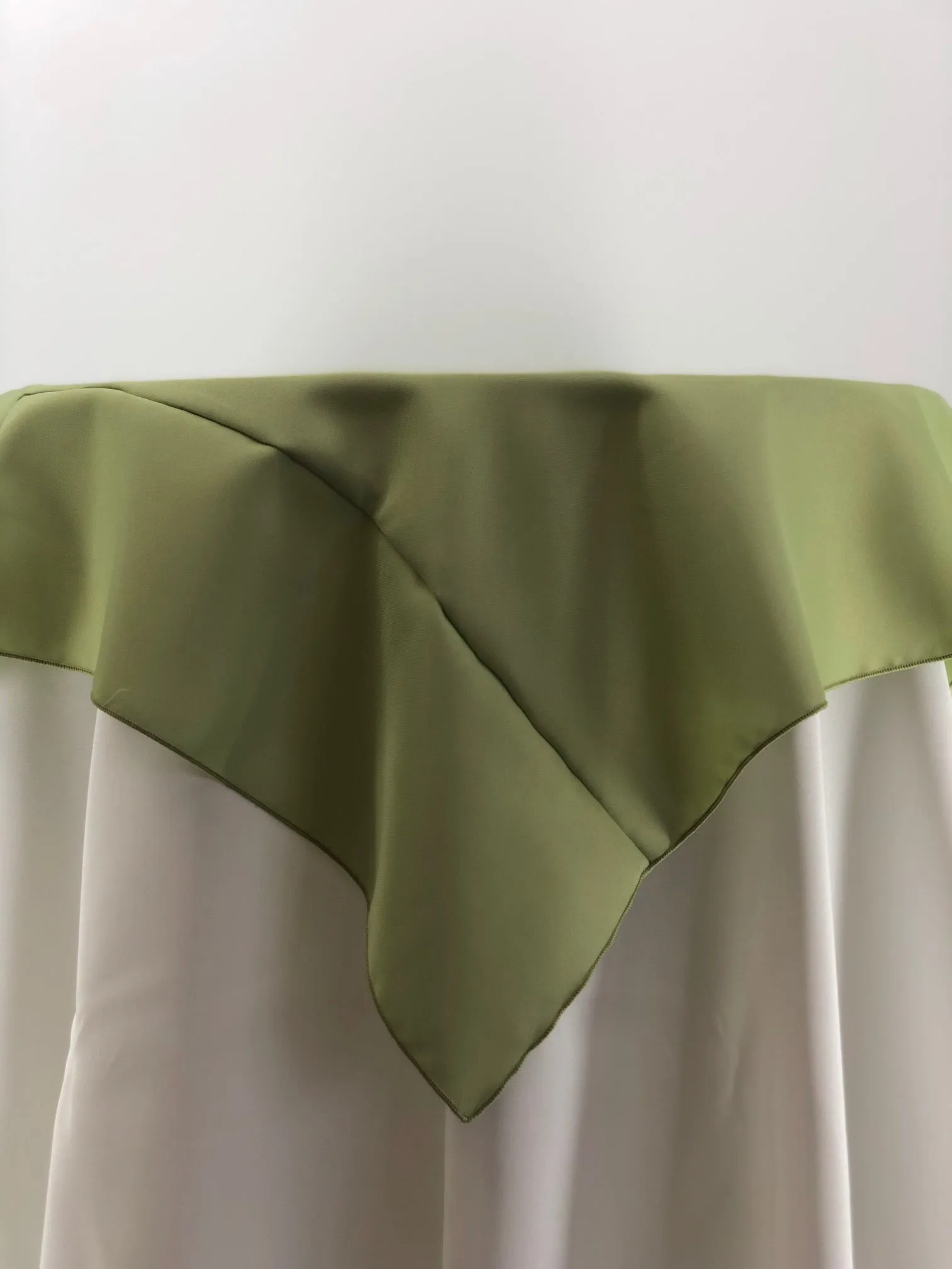Clover Polyester Tablecloth
