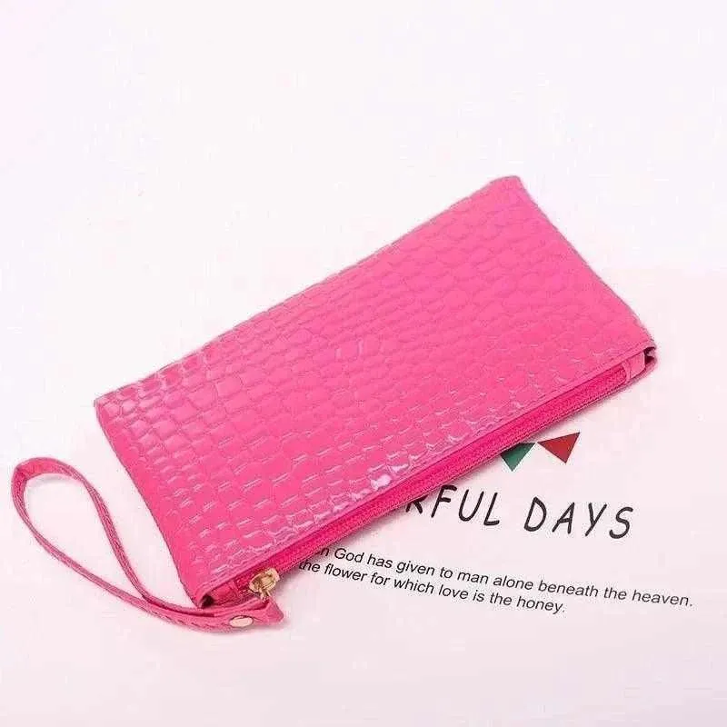 Crocodile Pattern PU Wallet - Women's Zipper Coin Holder - WWC001