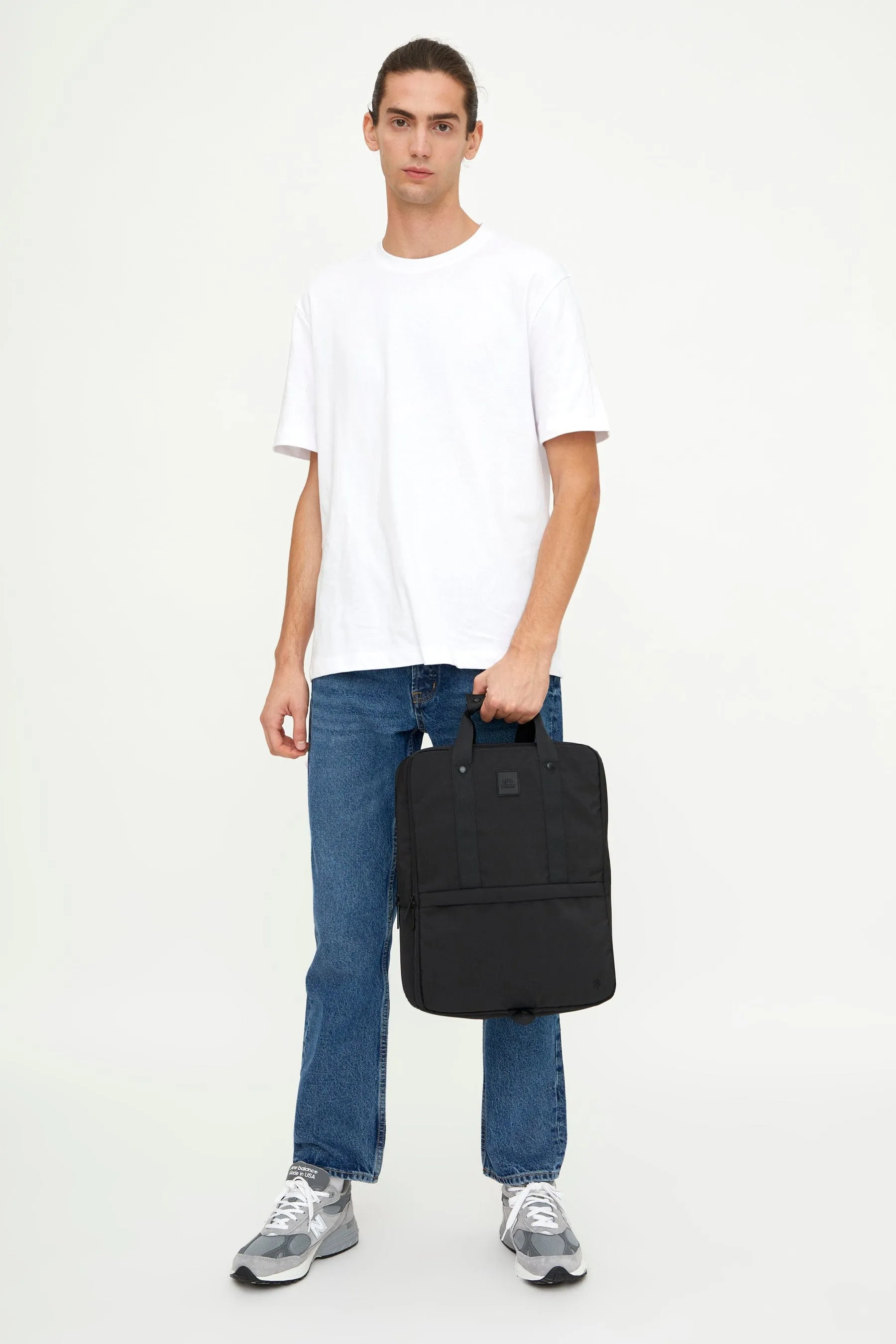 Daily 15" Backpack Black Vandra