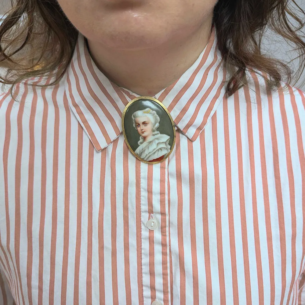 HAND PAINTED VINTAGE PORTRAIT PENDANT 14K YELLOW GOLD FLORENTINE NECKLACE CAMEO