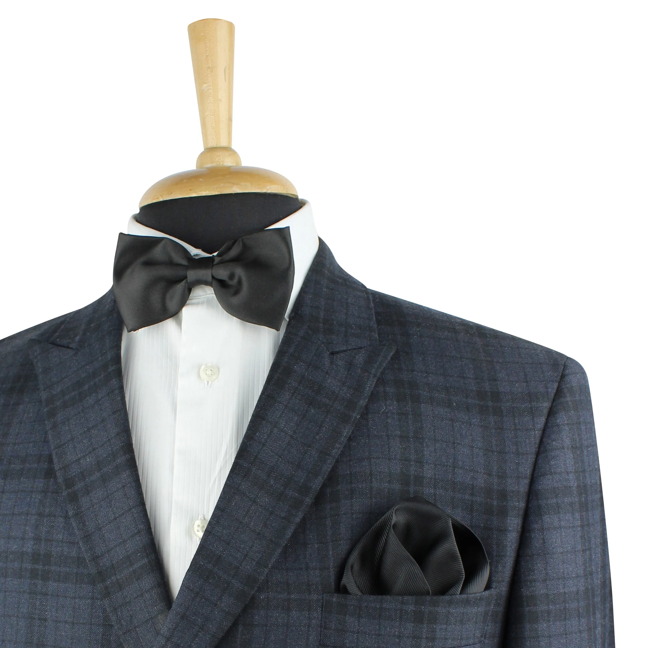 Kovove The Appealing Self Striped Black Necktie and Pocket Square Gift Box