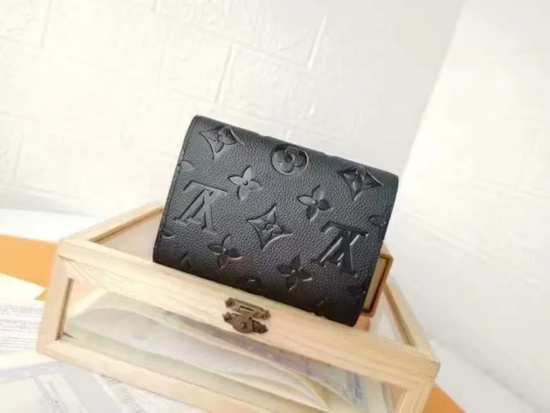 LB741 Victorine Wallet