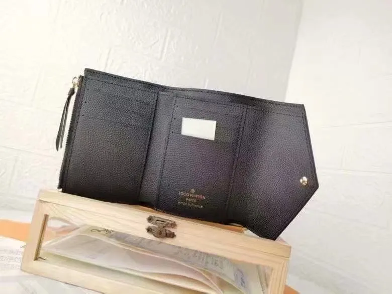 LB741 Victorine Wallet