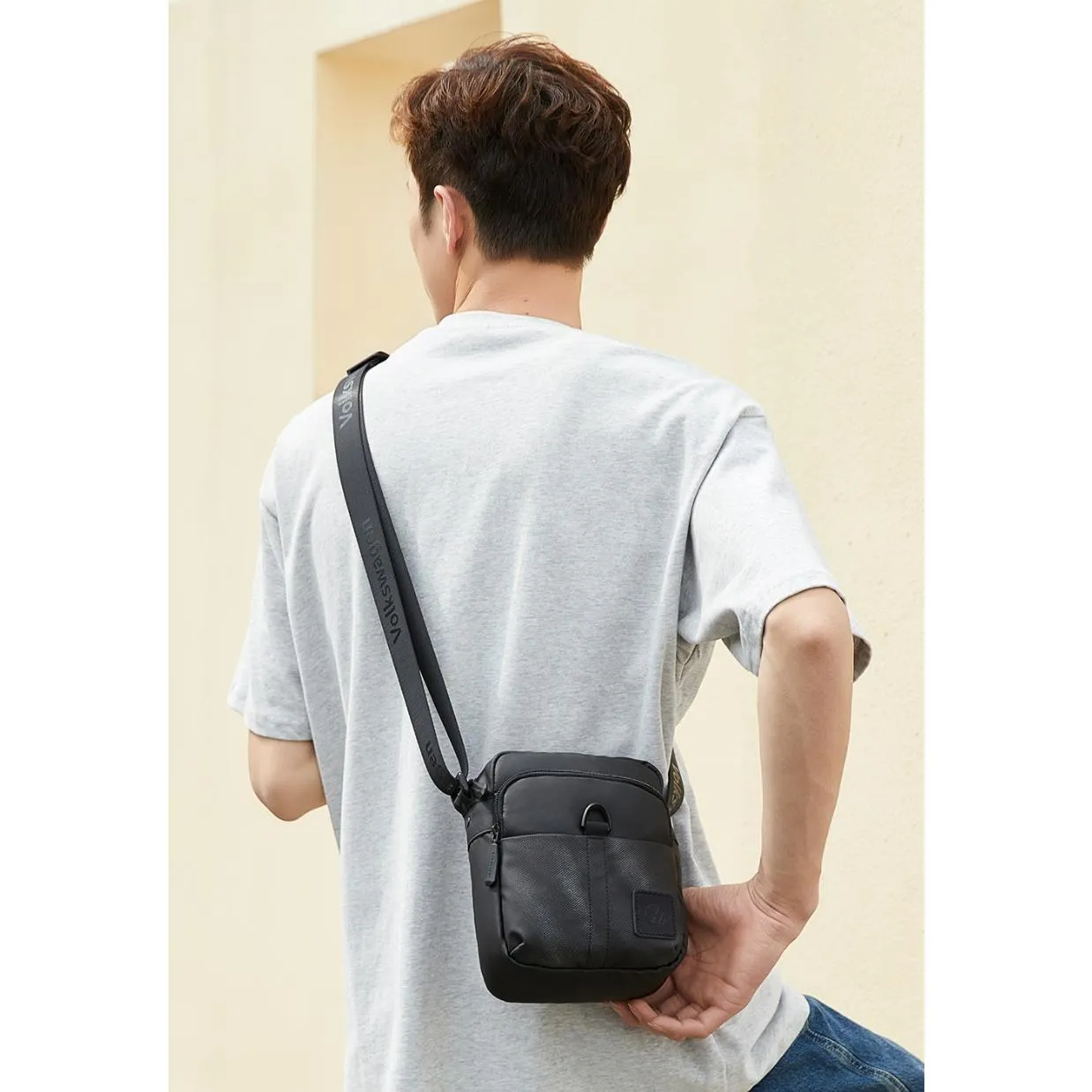 Men's Shoulder Bag / Sling Bag / Crossbody Bag -VUX 5013