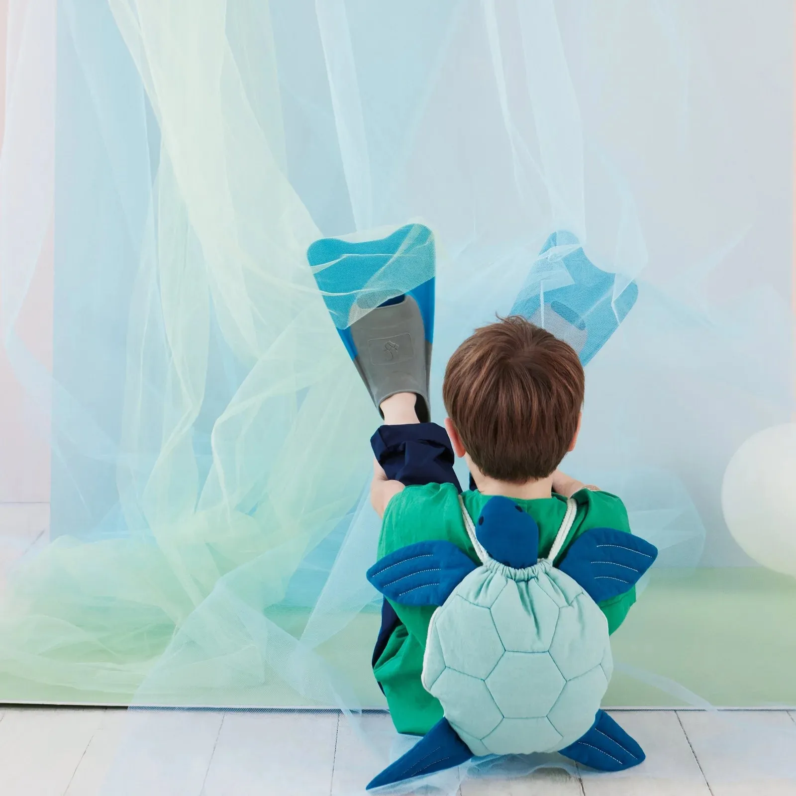 MERI MERI SHARK BACKPACK
