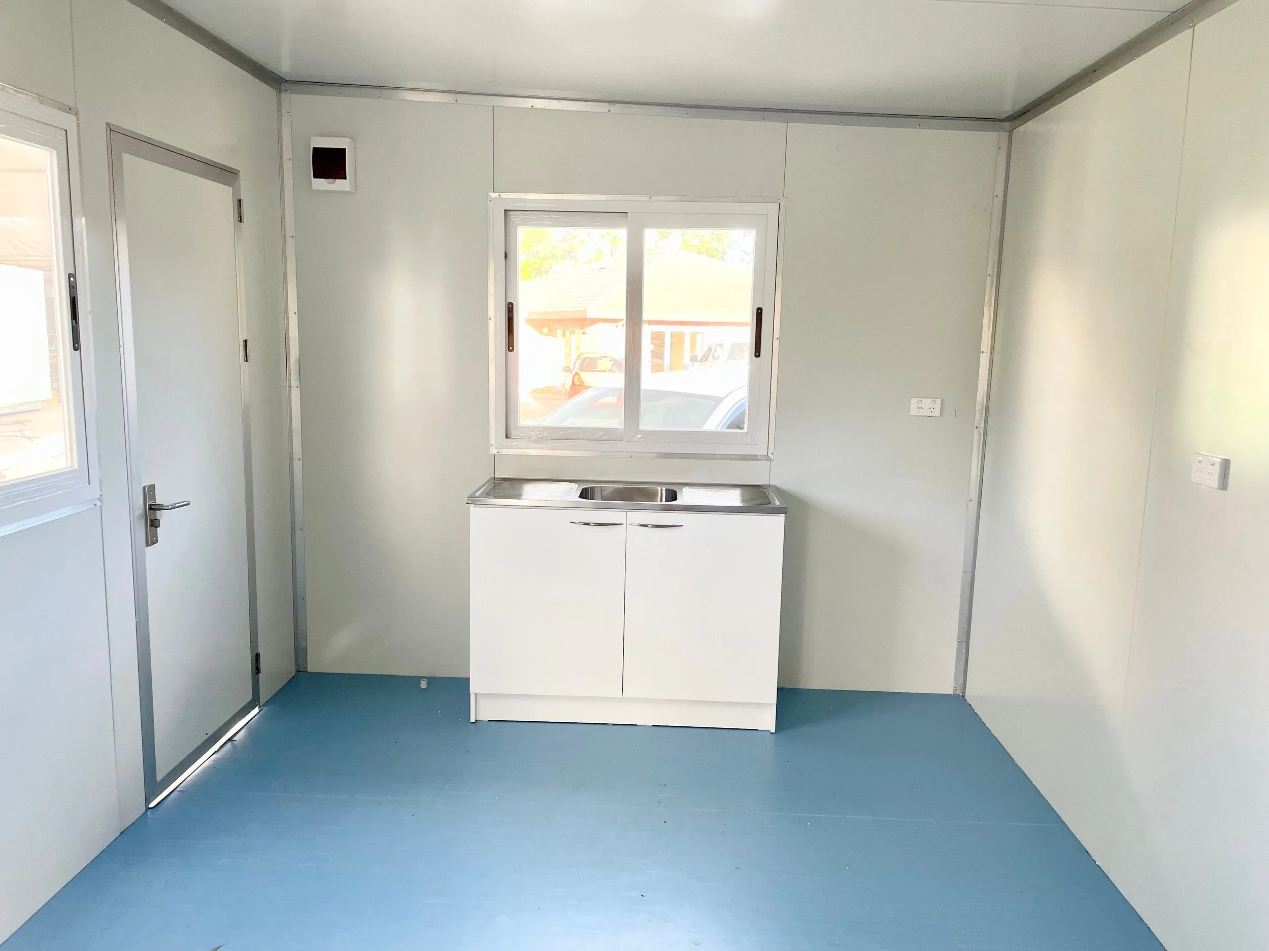 Office 7.2x3
