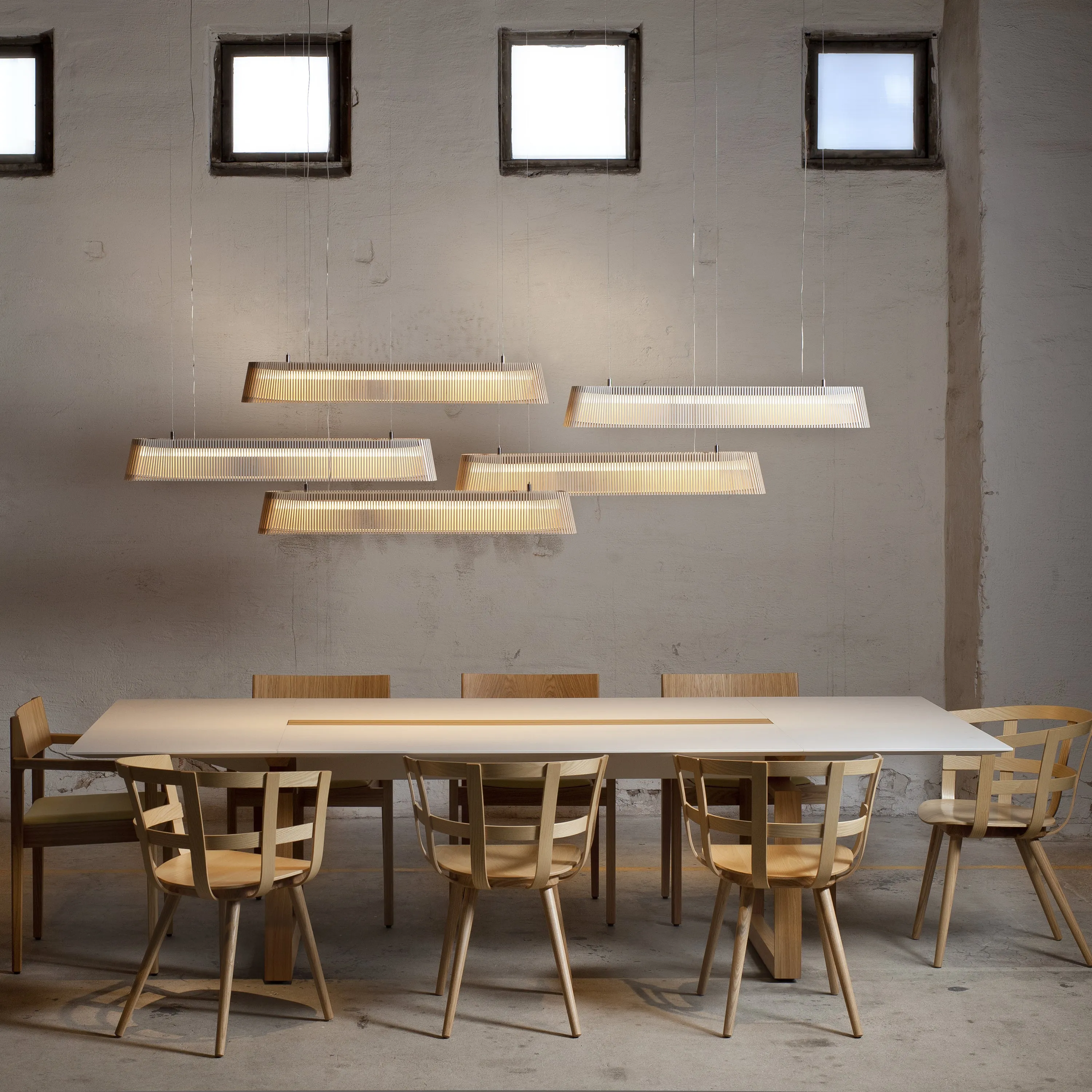 Owalo Linear Pendant Light