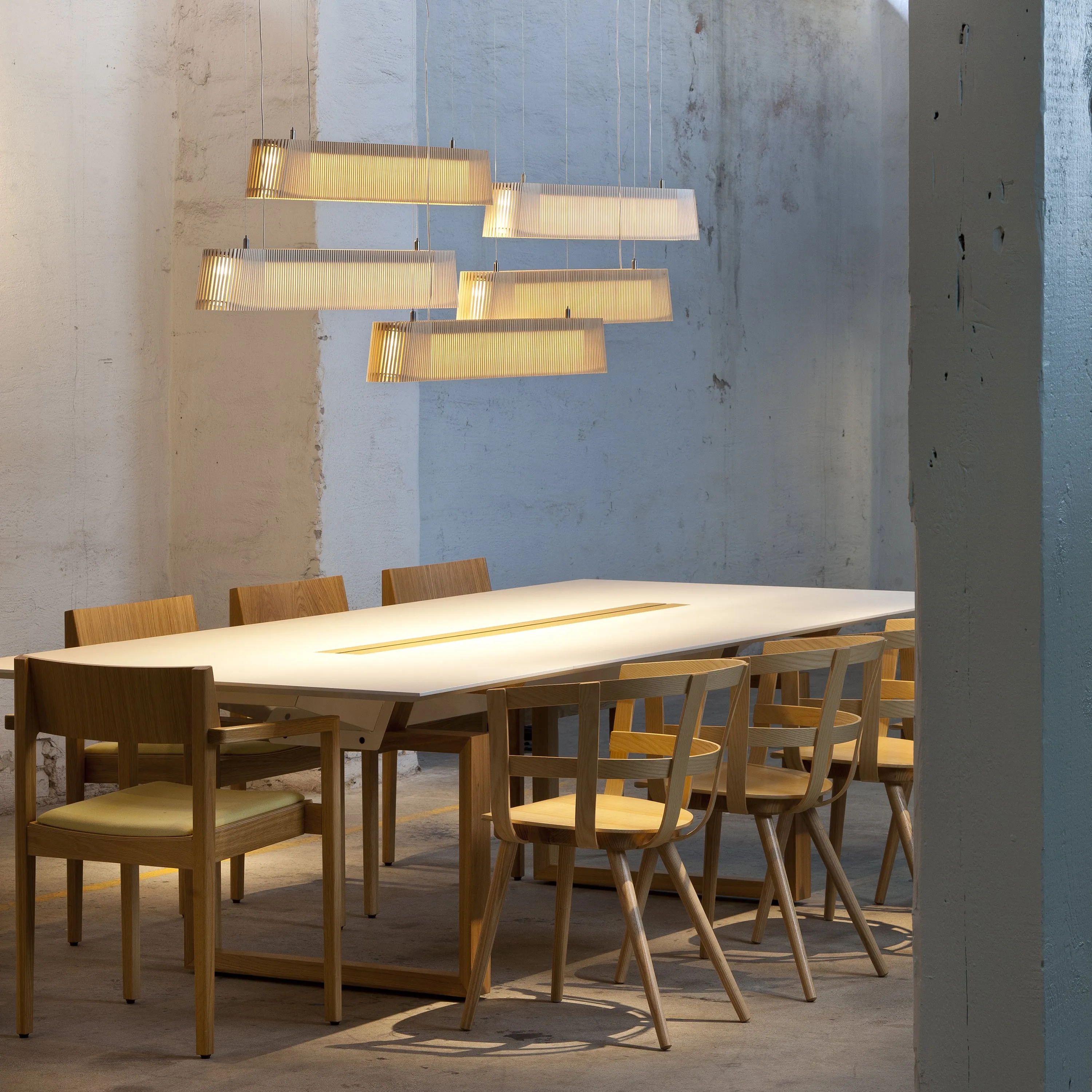 Owalo Linear Pendant Light