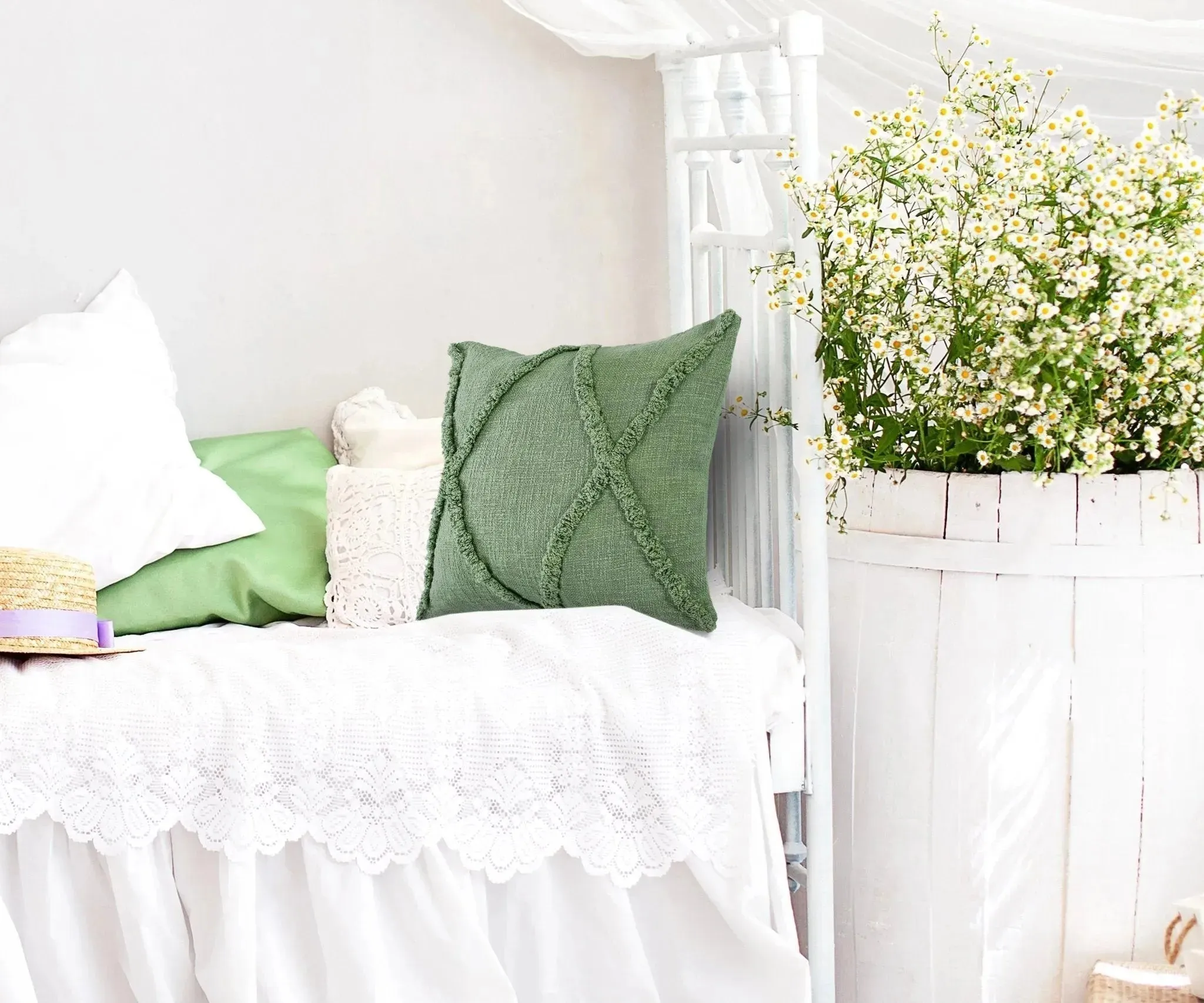 Reese Lr07733 Forest Green Pillow