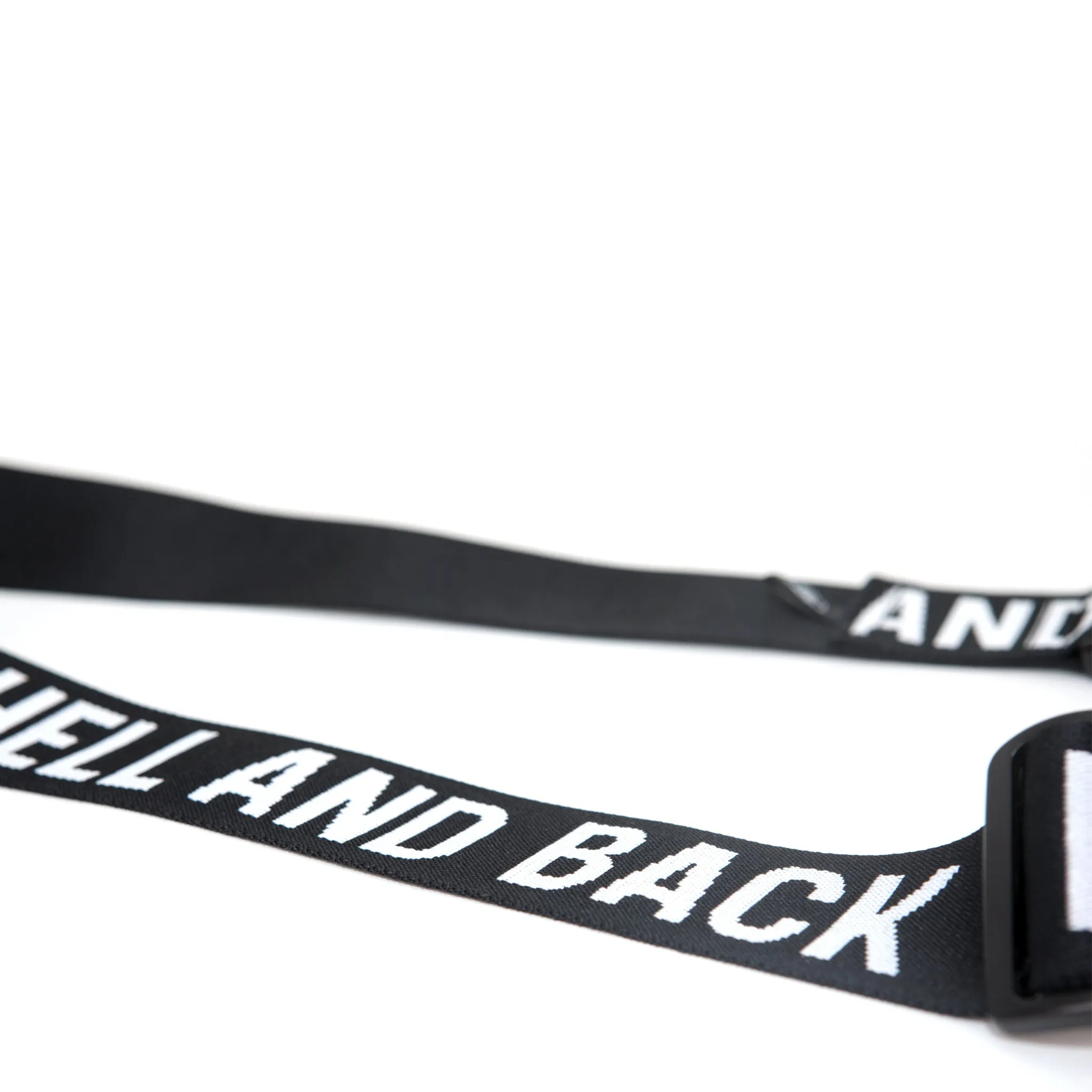 SECURE STRAP (BLACK/WHITE)