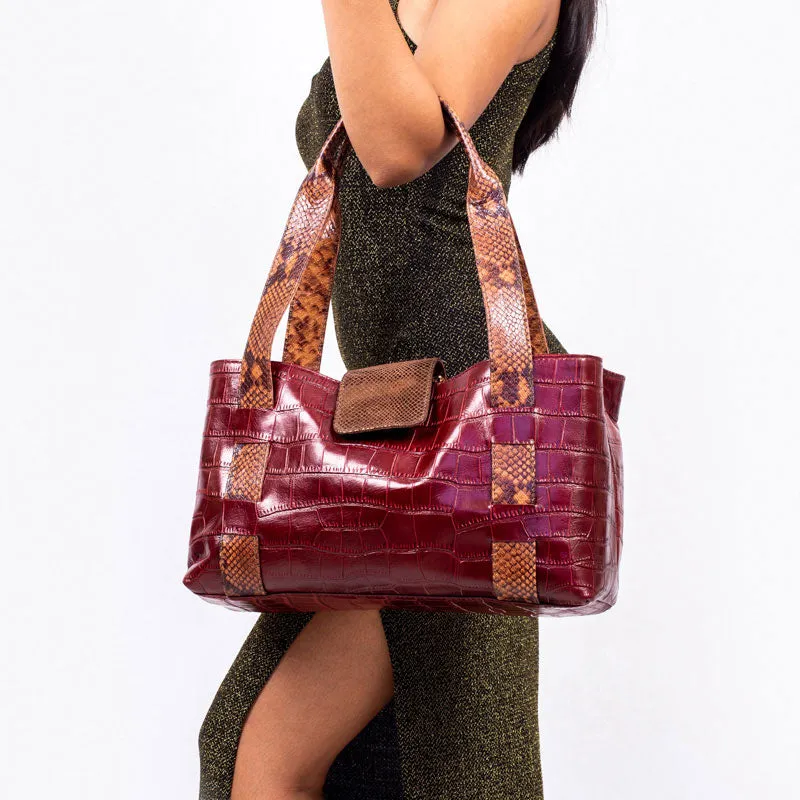 SERPENTINE SHOULDER TOTE BAG | MERLOT