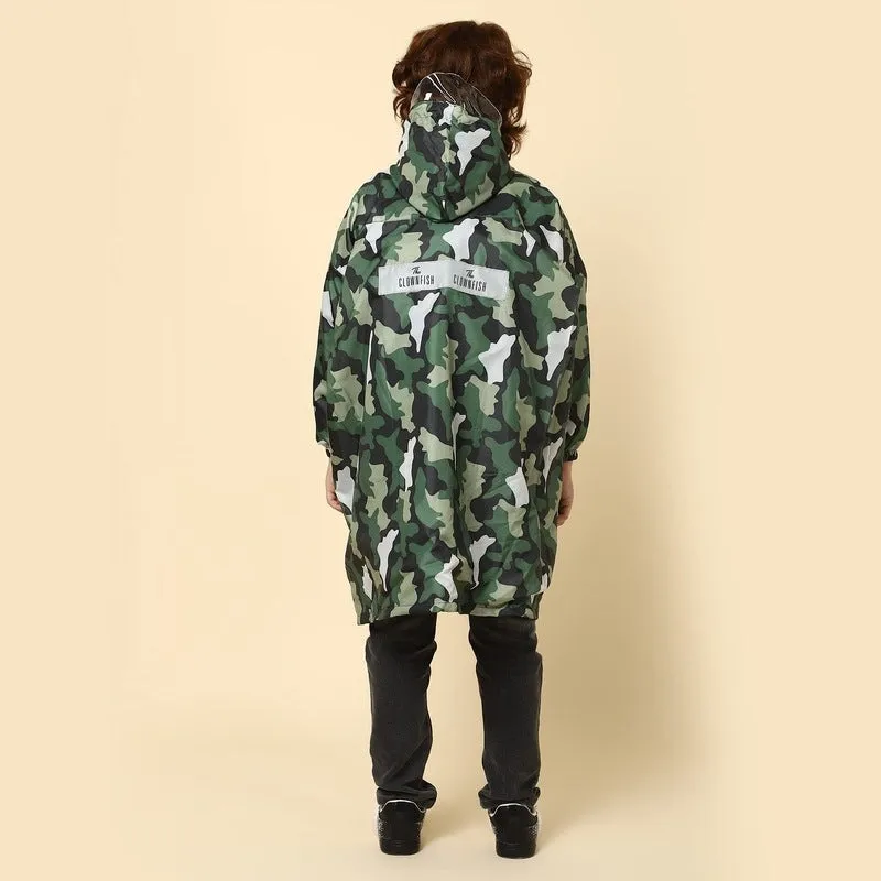 THE CLOWNFISH Laurel Series Kids Waterproof PVC Longcoat with Adjustable Hood & Extra Space for Backpack/Schoolbag Holding. Printed Plastic Pouch. Kid Age-6-7 years (Size-30-Blue)