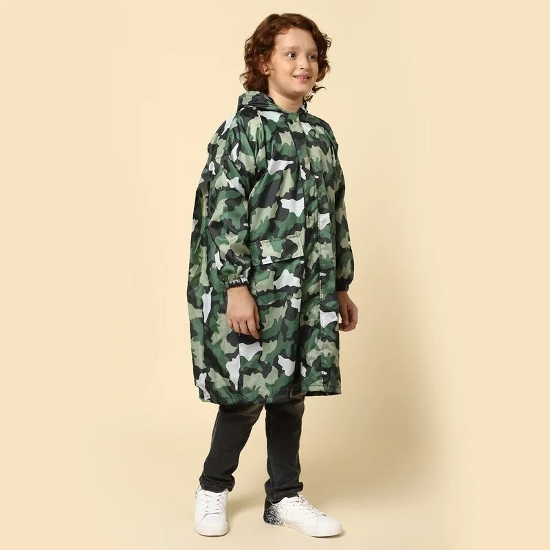THE CLOWNFISH Laurel Series Kids Waterproof PVC Longcoat with Adjustable Hood & Extra Space for Backpack/Schoolbag Holding. Printed Plastic Pouch. Kid Age-6-7 years (Size-30-Blue)